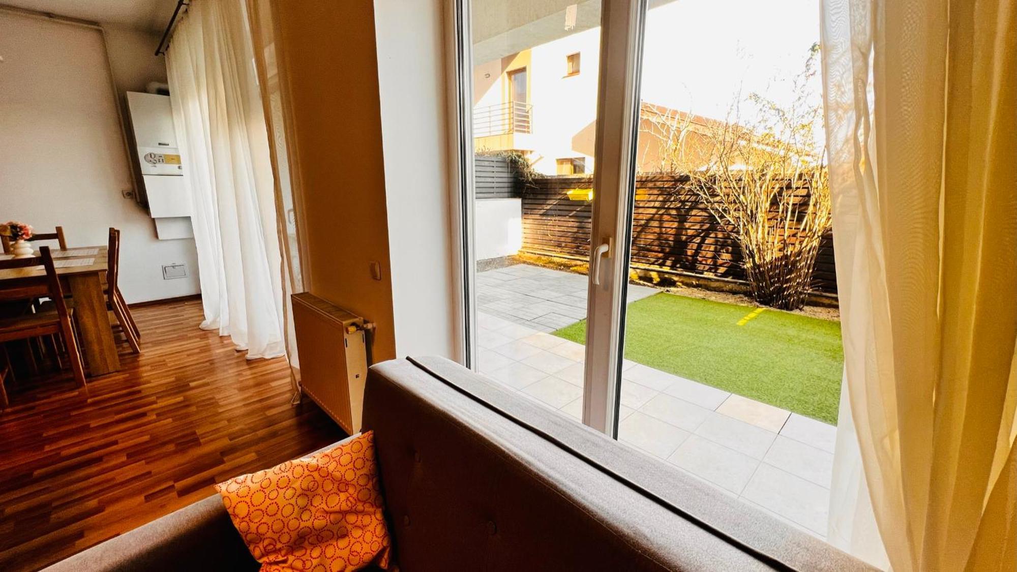 Otopeni Airport Apartment With Private Garden Zewnętrze zdjęcie